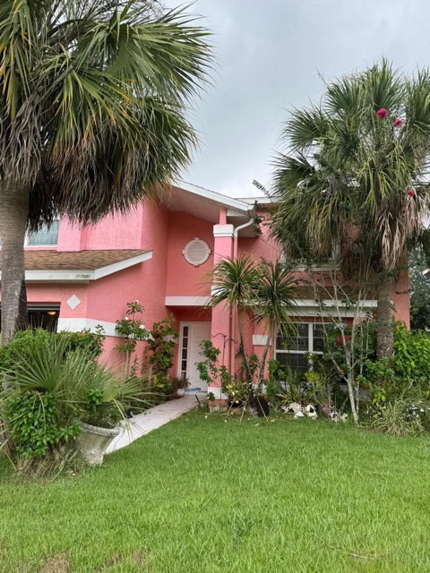 House buy in cash with no landscape